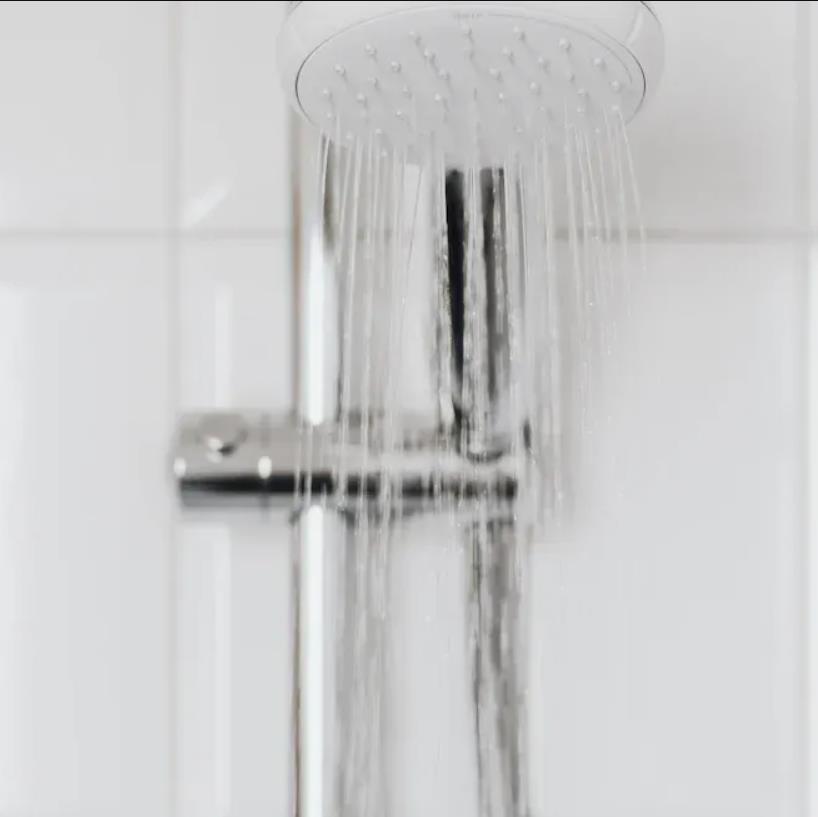 How easy is it to install the Square Hand Shower?Installing a Square